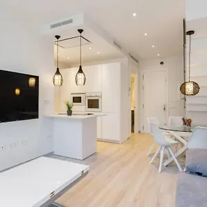 Minty - La Merced Atico Duplex Apartment